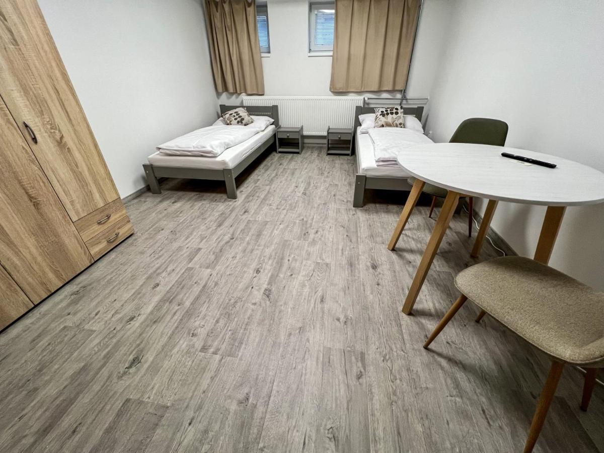 Hostel H18 Bardejov Eksteriør bilde