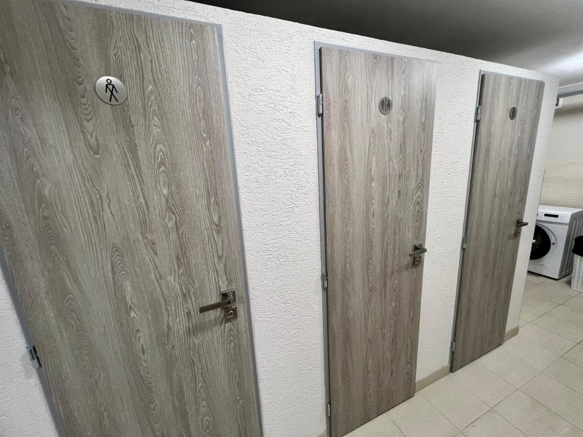 Hostel H18 Bardejov Eksteriør bilde