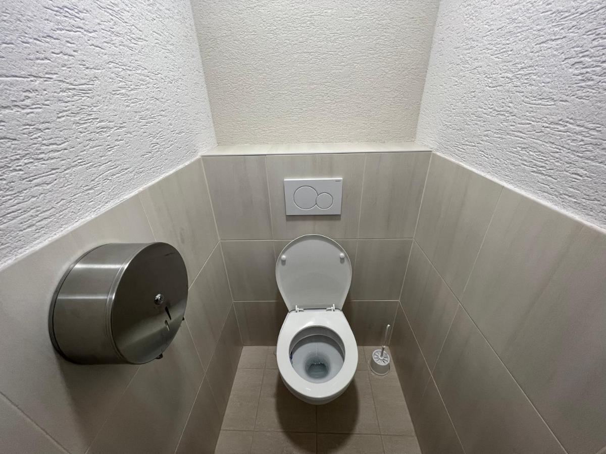 Hostel H18 Bardejov Eksteriør bilde