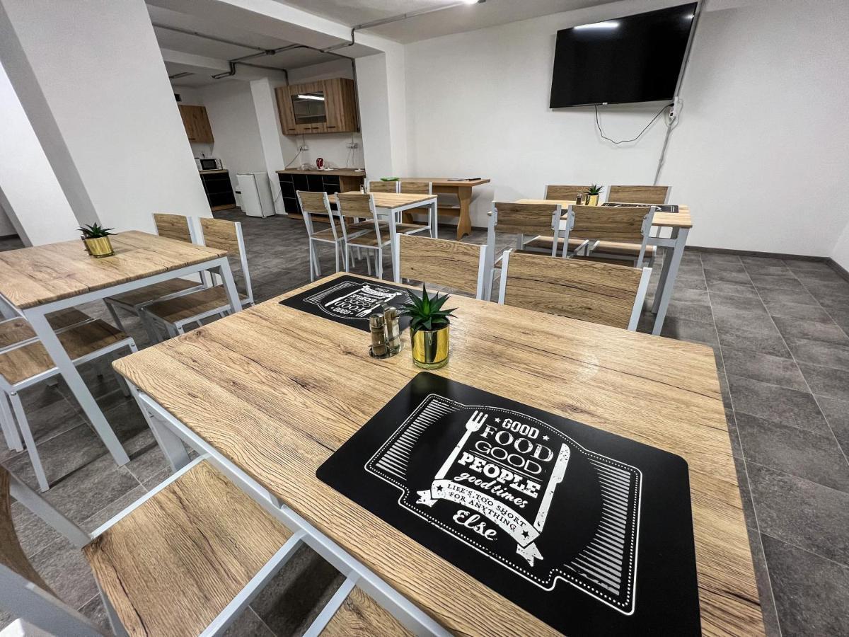 Hostel H18 Bardejov Eksteriør bilde